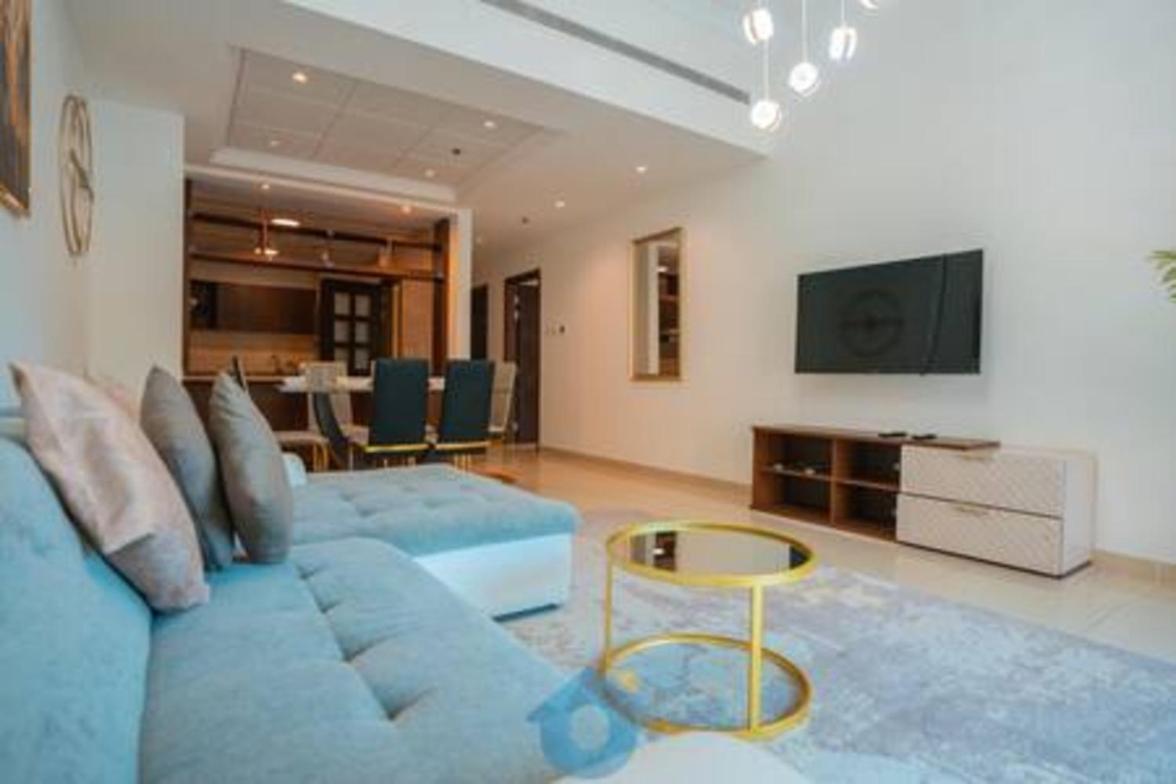 G18sa 3-br Duplex Haven In Iconic Palm Jumeirah *