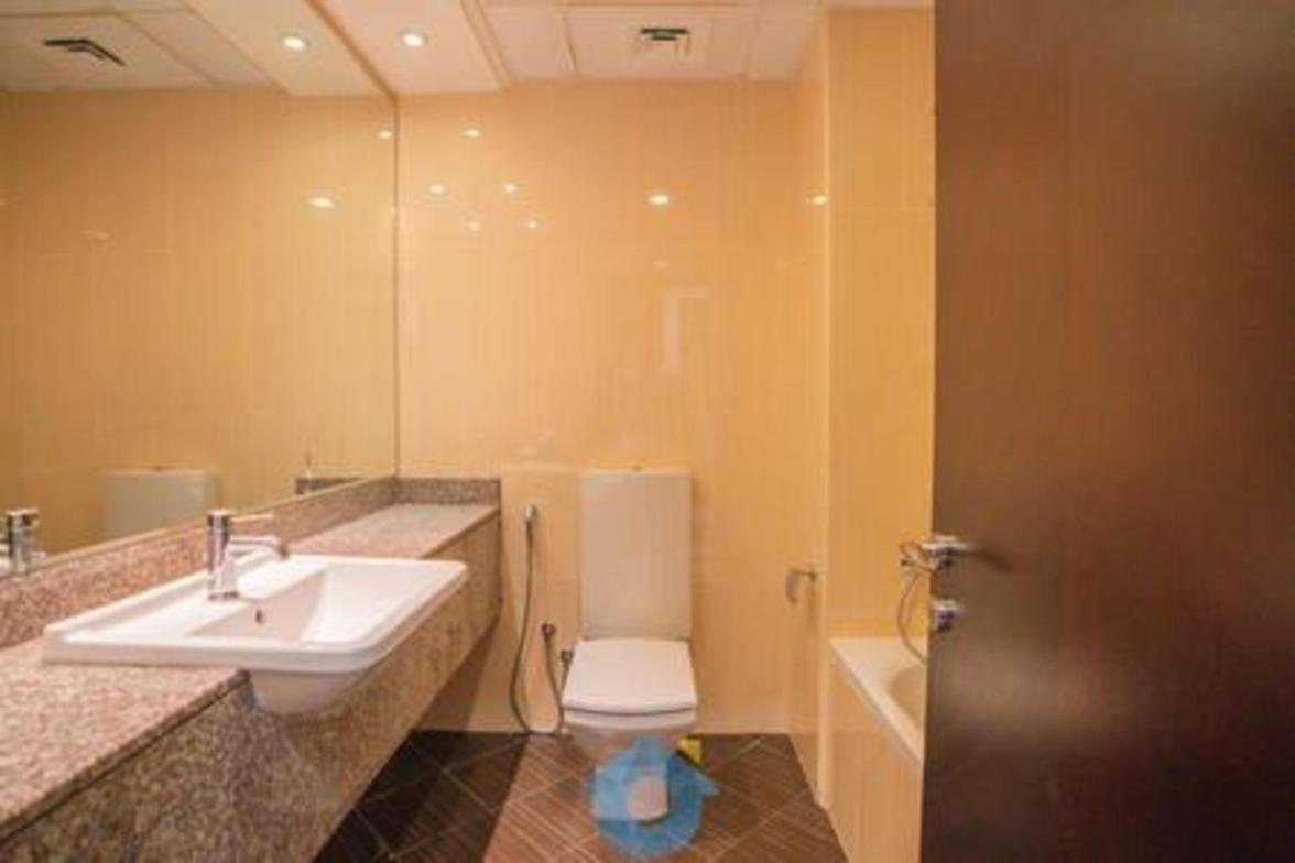 G18sa 3-br Duplex Haven In Iconic Palm Jumeirah Dubai