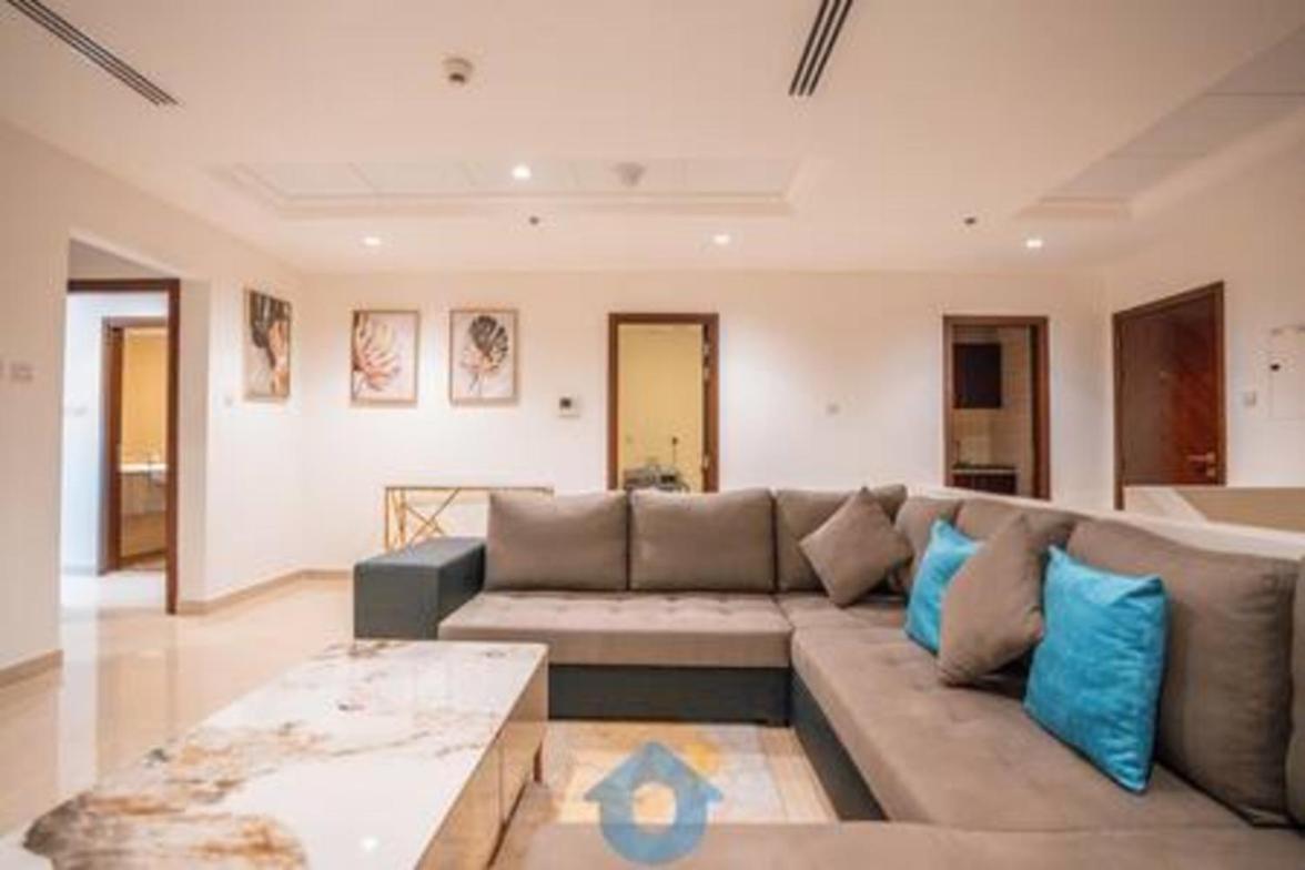 G18sa 3-br Duplex Haven In Iconic Palm Jumeirah Dubai