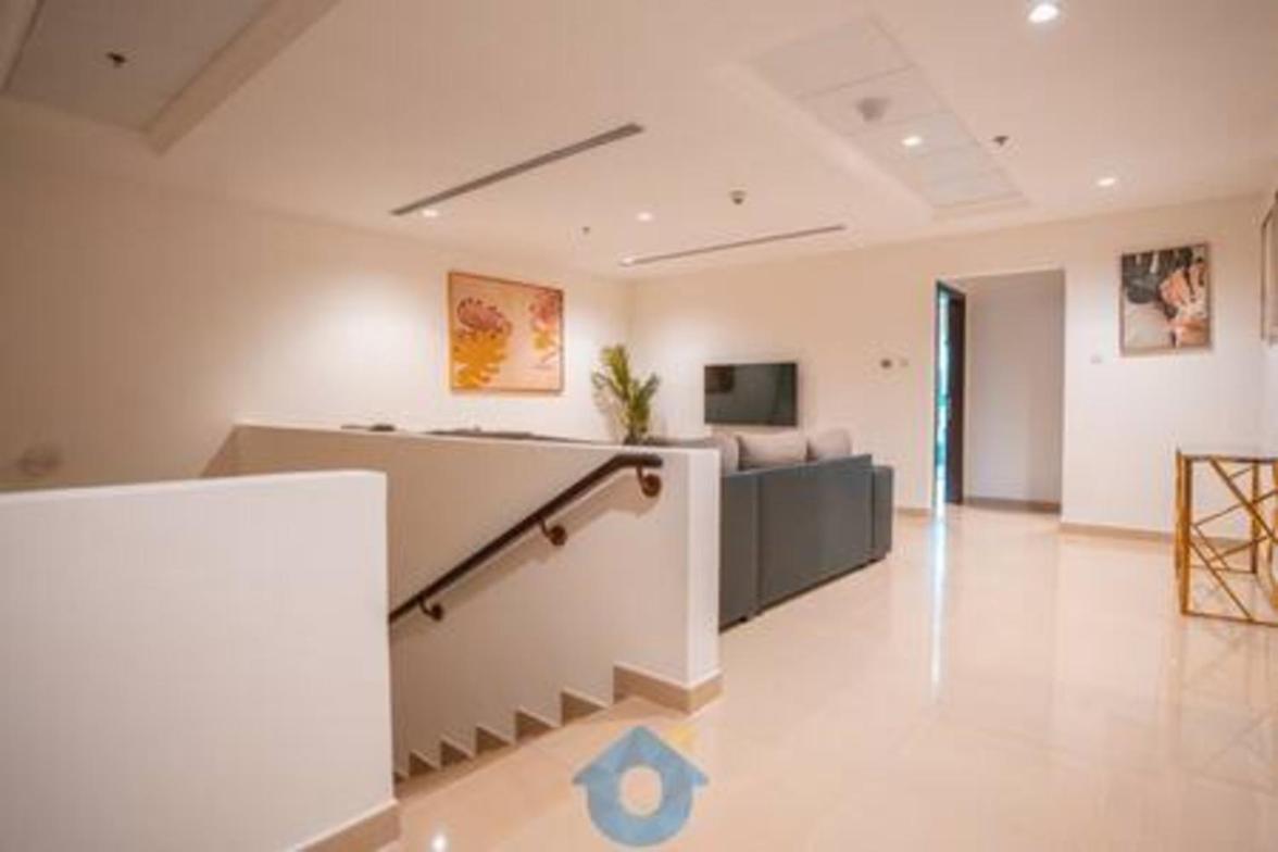 G18sa 3-br Duplex Haven In Iconic Palm Jumeirah Apartment
