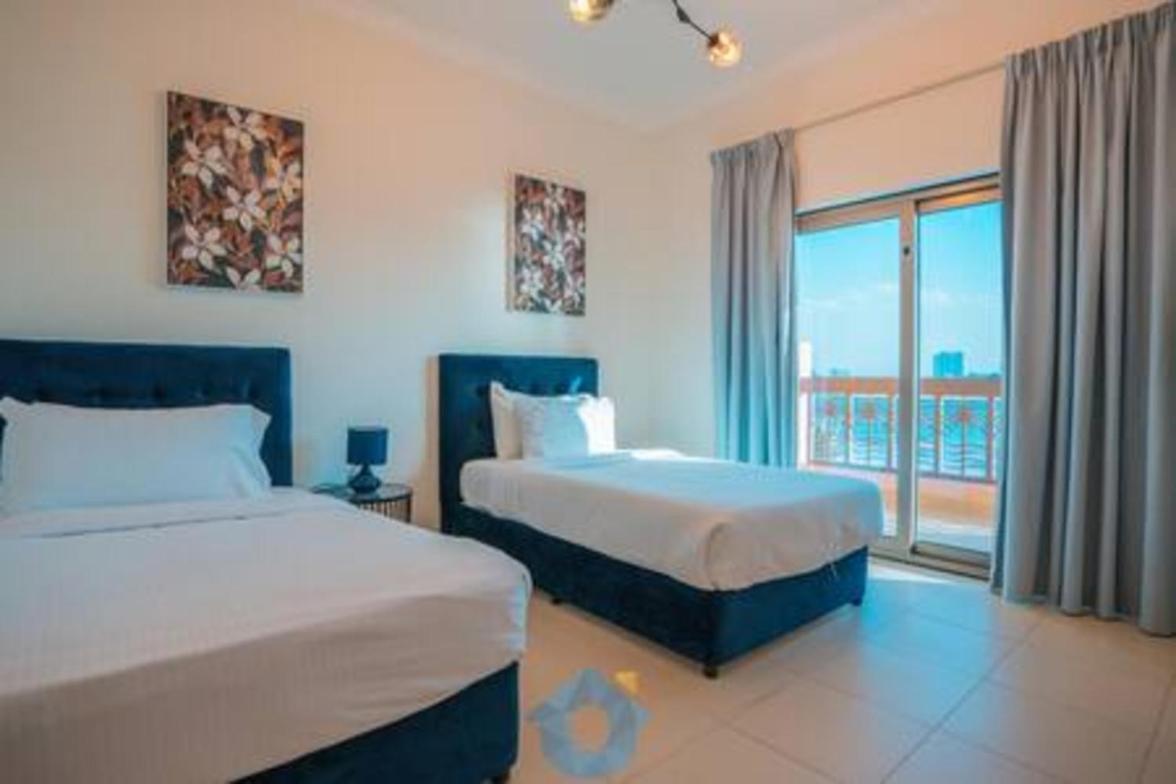 Apartment 252sa Modern Beachfront 3-bhk In Palm Jumeirah