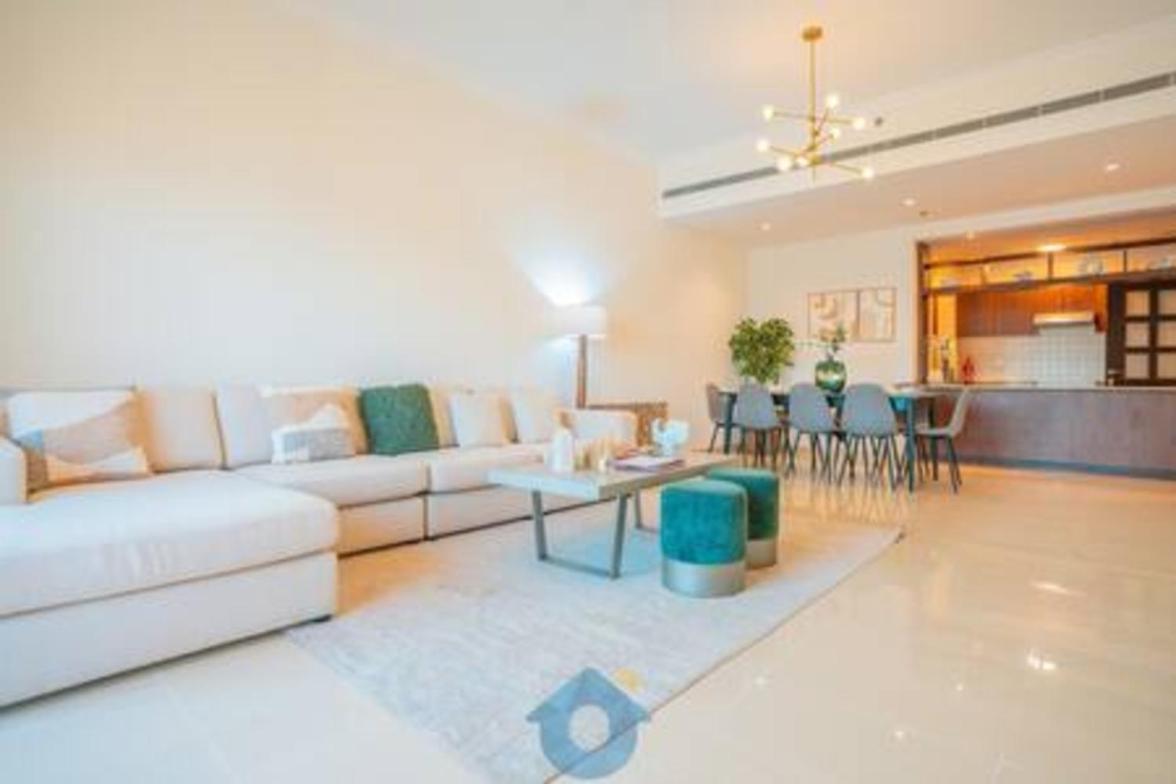 252sa Modern Beachfront 3-bhk In Palm Jumeirah Dubai