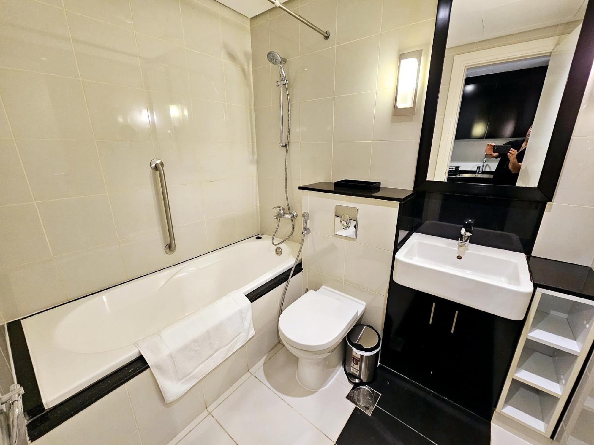 Apartment Sunrise Homes - Amazing In Business Bay *
