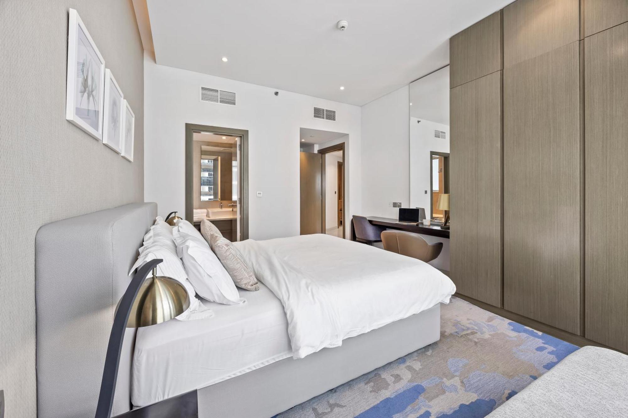 Your Stylish Getaway Near The Iconic Burj Khalifa *