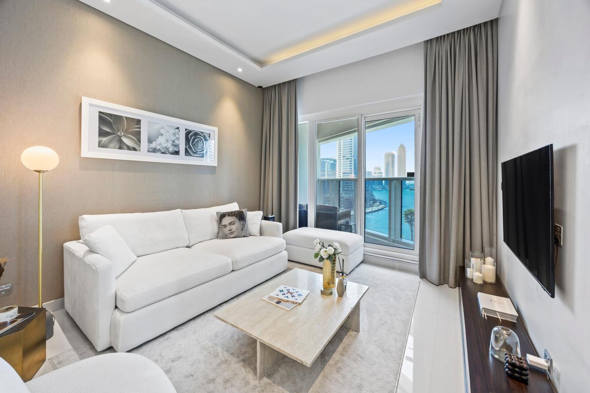 Apartment Your Stylish Getaway Near The Iconic Burj Khalifa