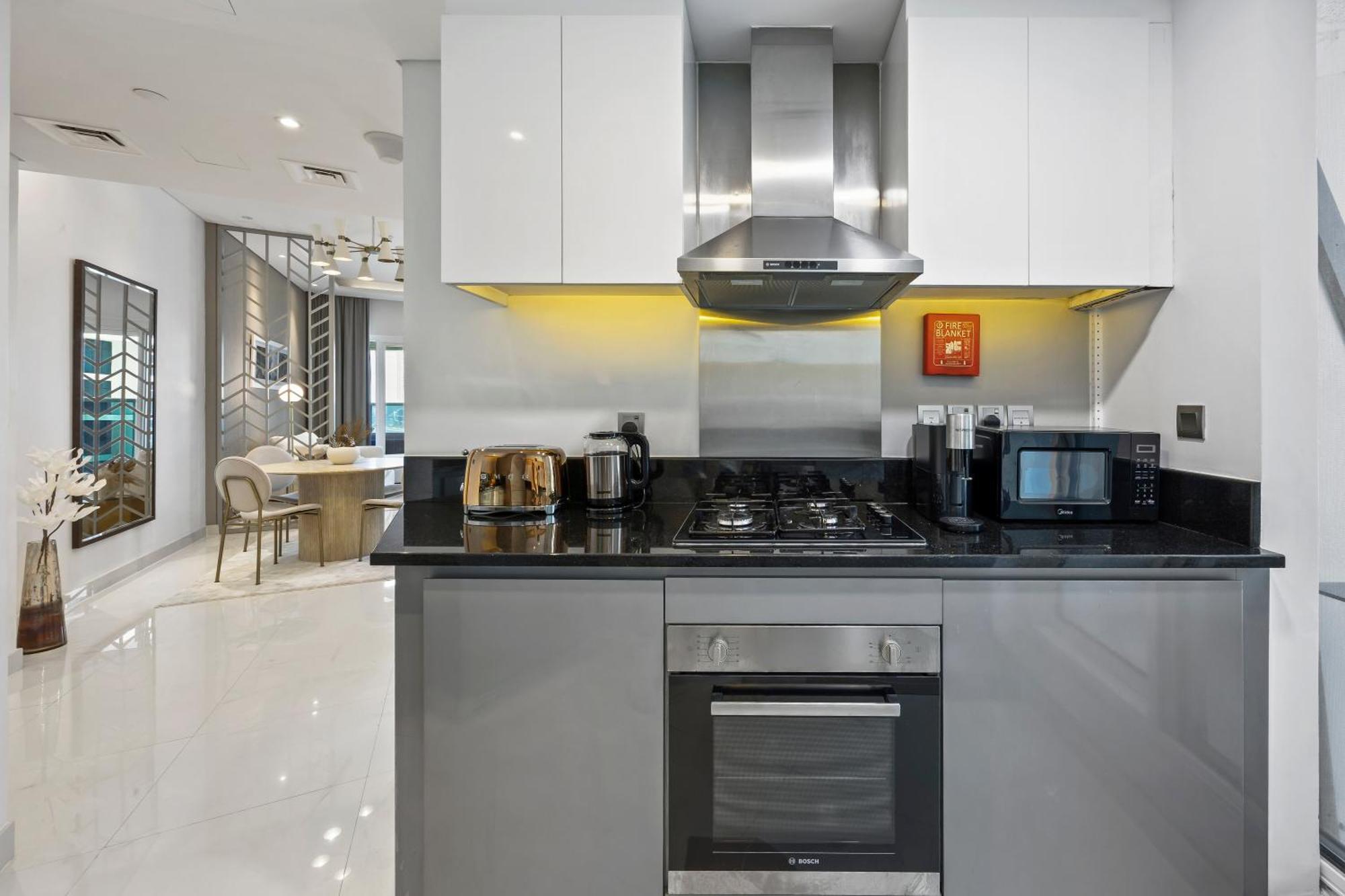 Apartment Your Stylish Getaway Near The Iconic Burj Khalifa