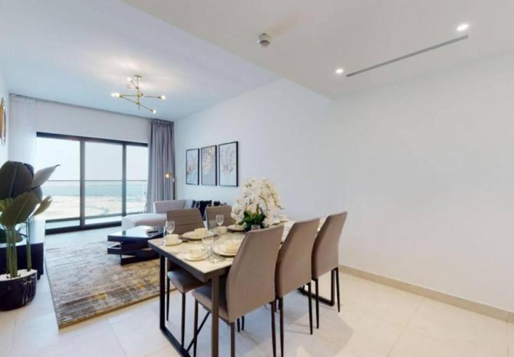 Lavish At 3br - Binghatti Creek - Sleek & Sophisticated - Steps Away From Mall & Burj Khalifa
