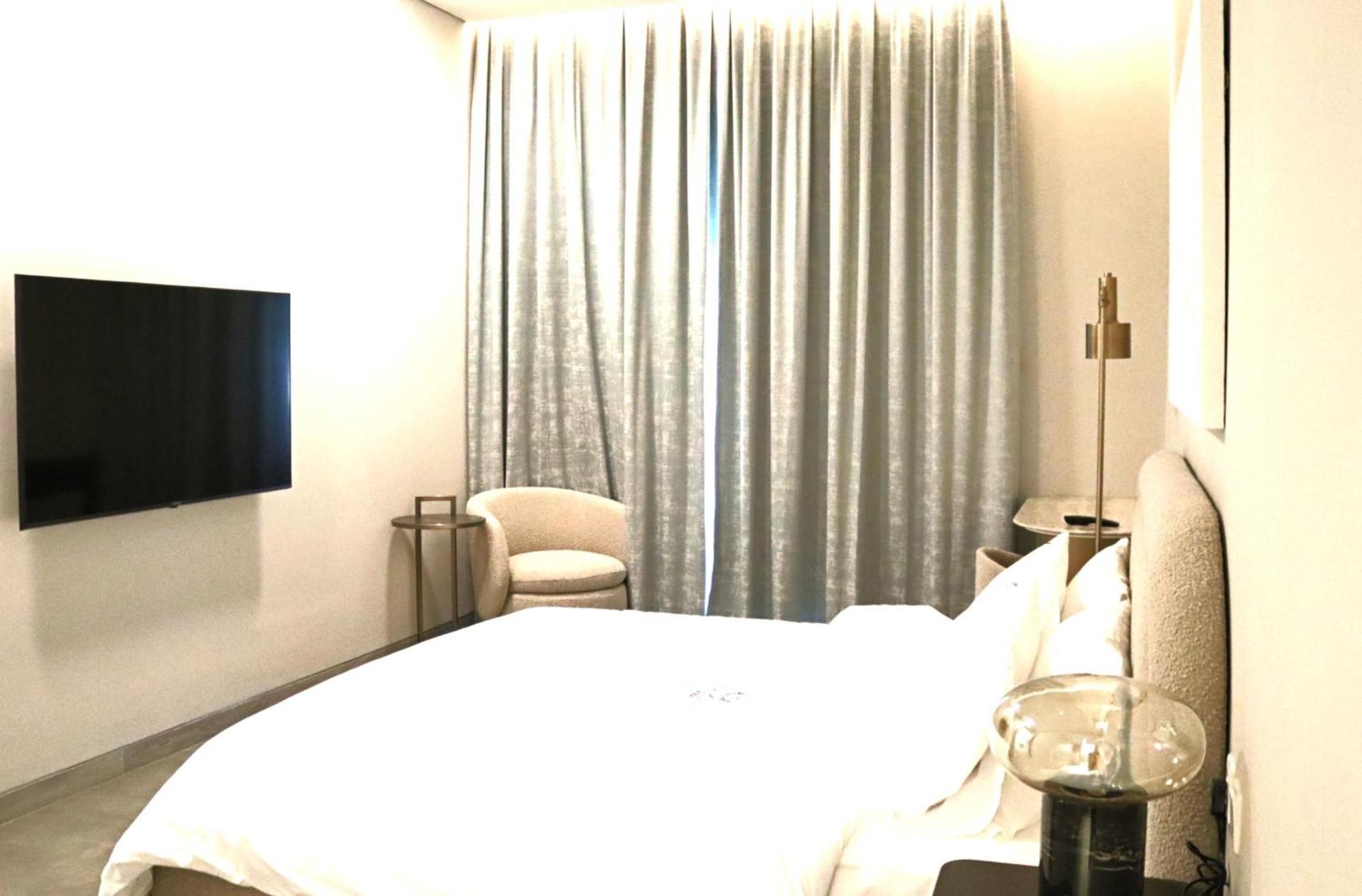 Condor Concept 7 - Jvc Apartment *