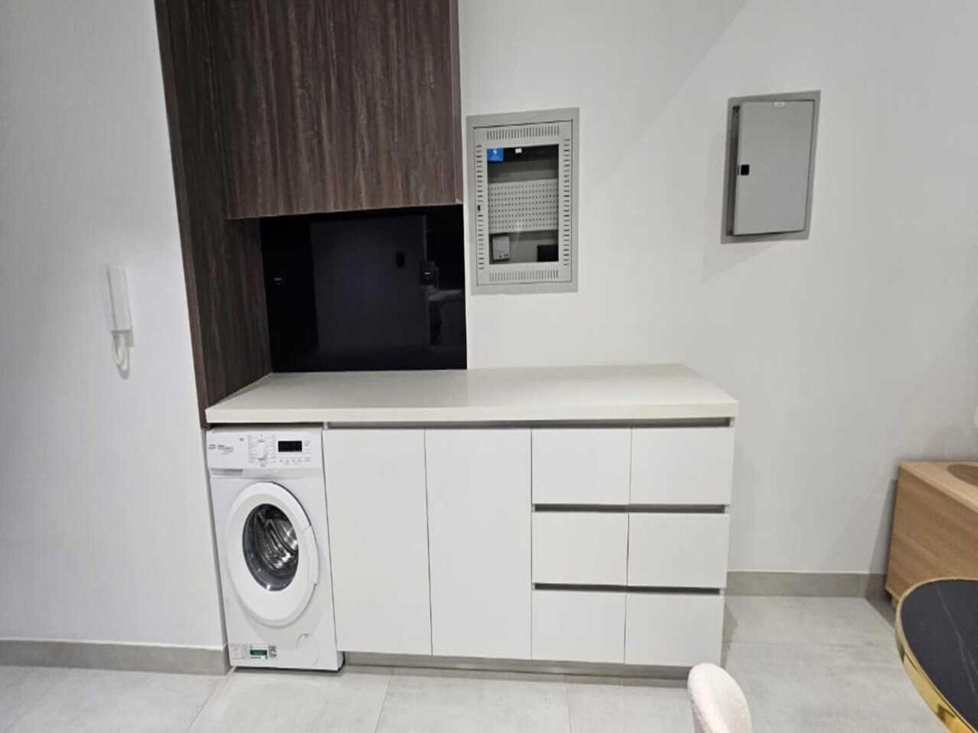 Luxury In Jvc Apartment