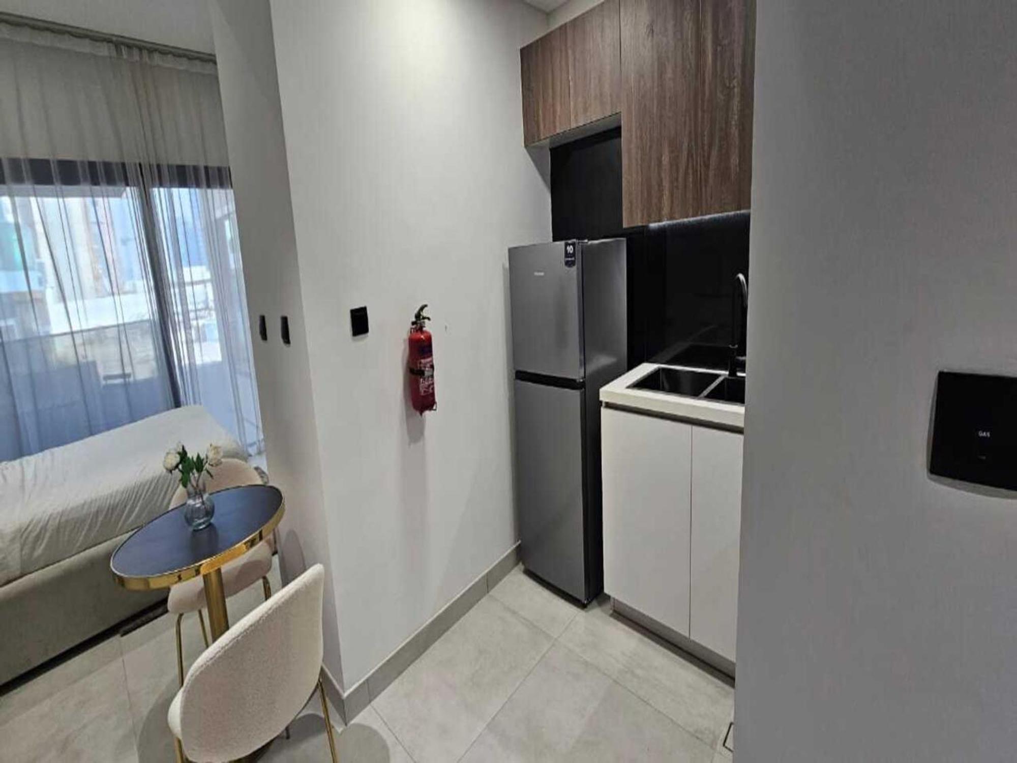 Luxury In Jvc Apartment *