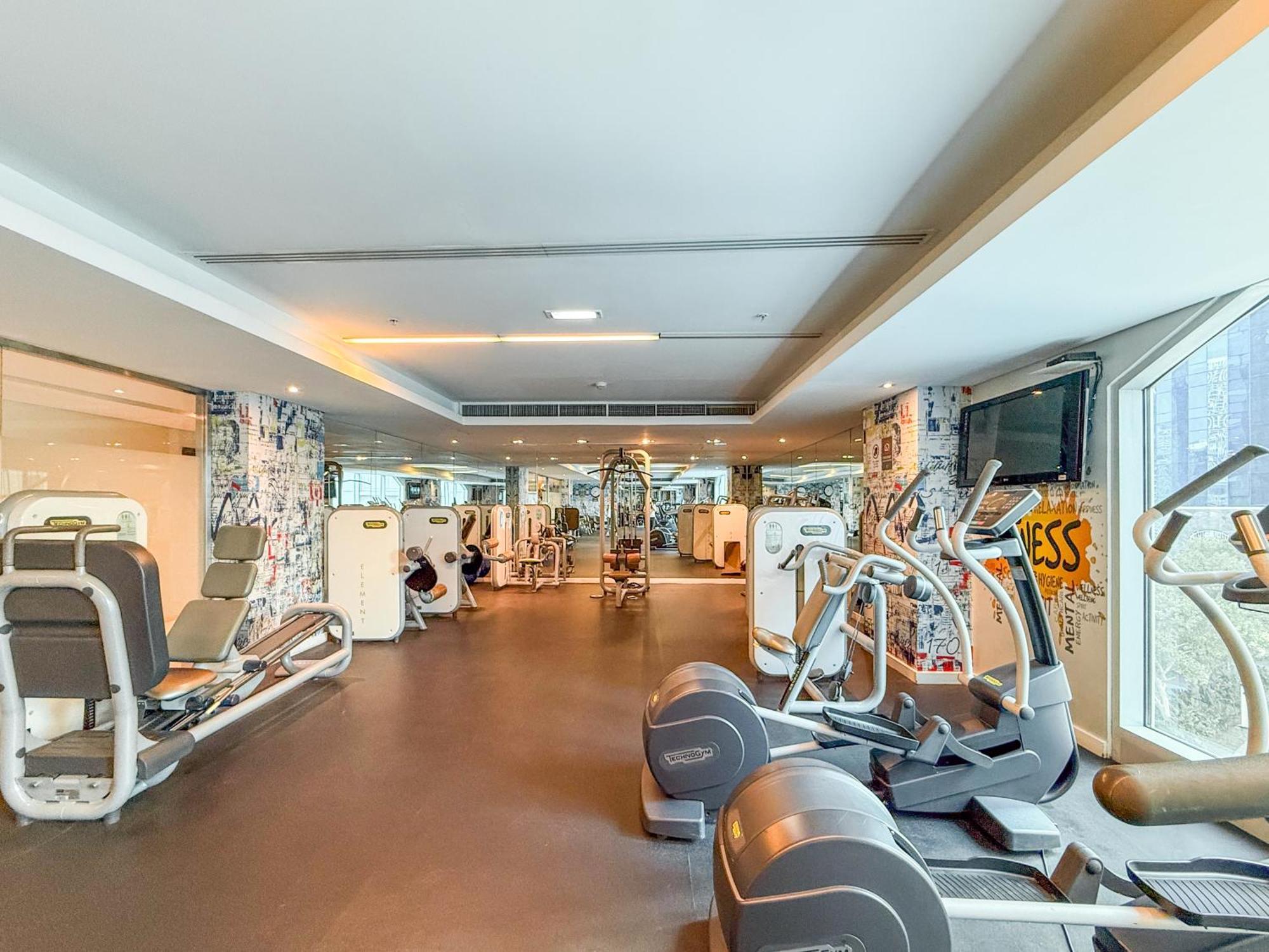 Seaview Elegance! 1-bedroom Retreat In Marina Promenade Apartment