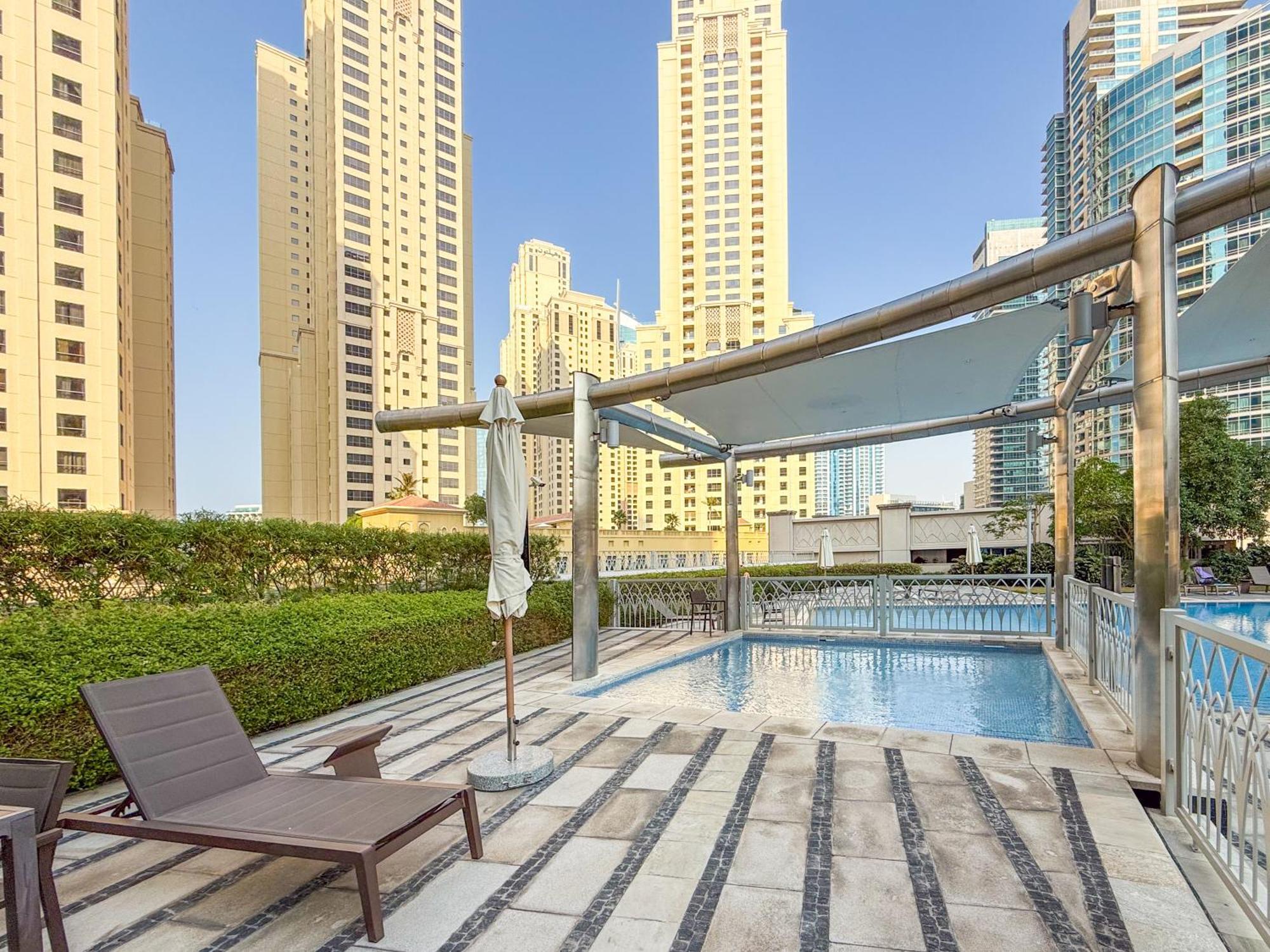 Seaview Elegance! 1-bedroom Retreat In Marina Promenade Apartment Dubai