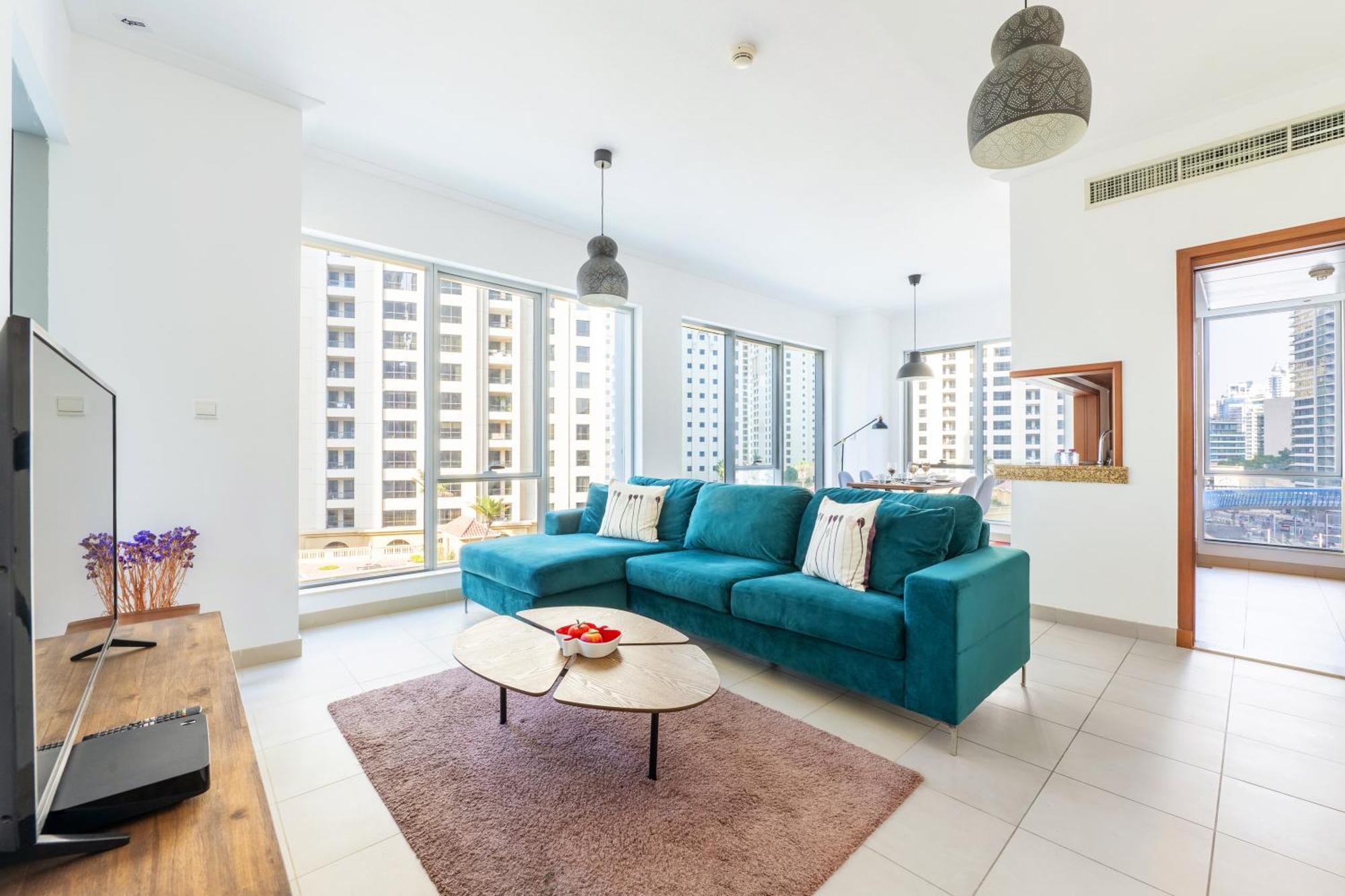 Seaview Elegance! 1-bedroom Retreat In Marina Promenade