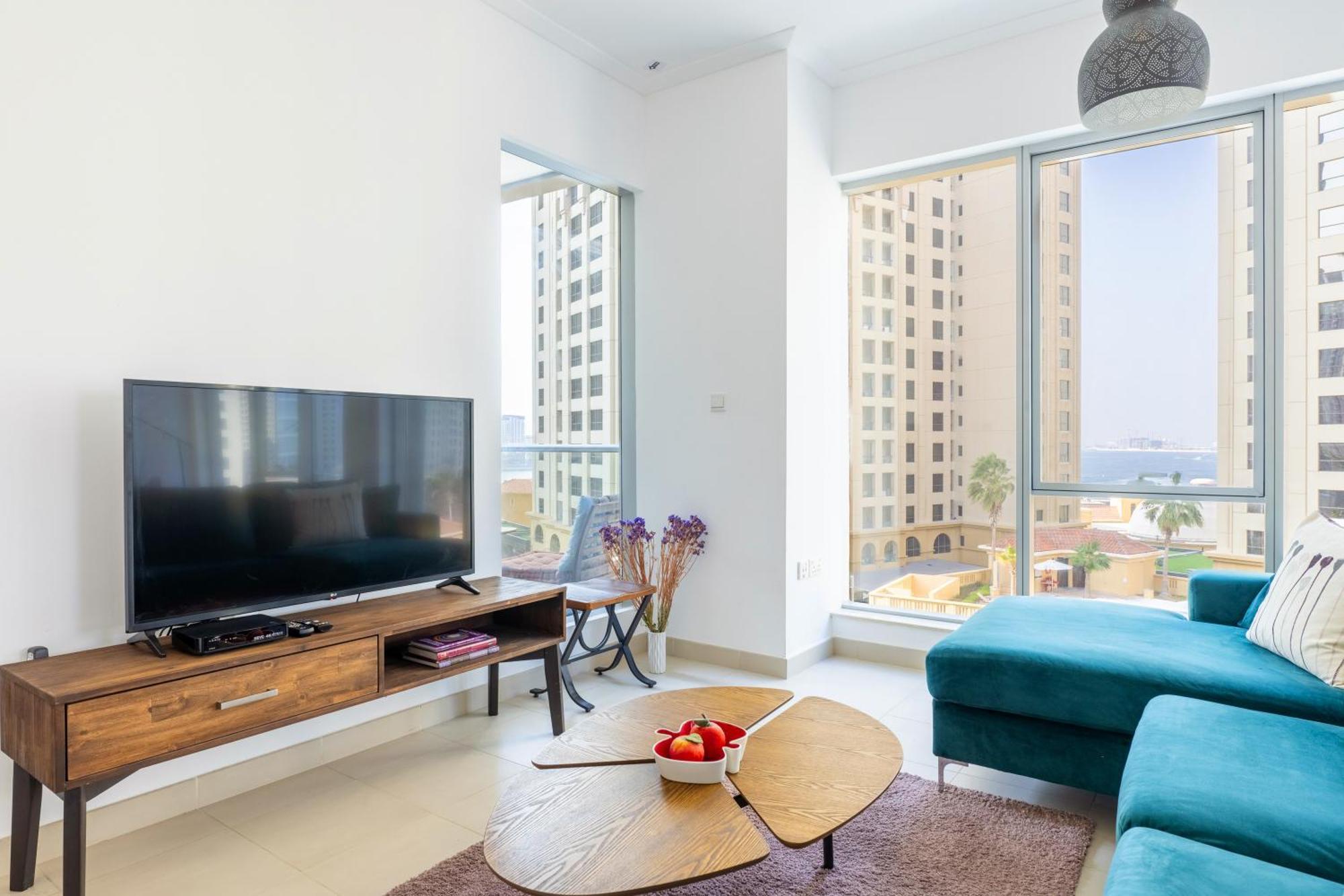 Seaview Elegance! 1-bedroom Retreat In Marina Promenade Apartment