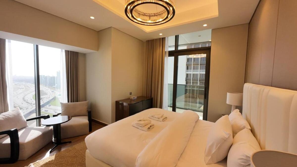 Breathtaking 2bedroom In Nobles Apartment Dubai