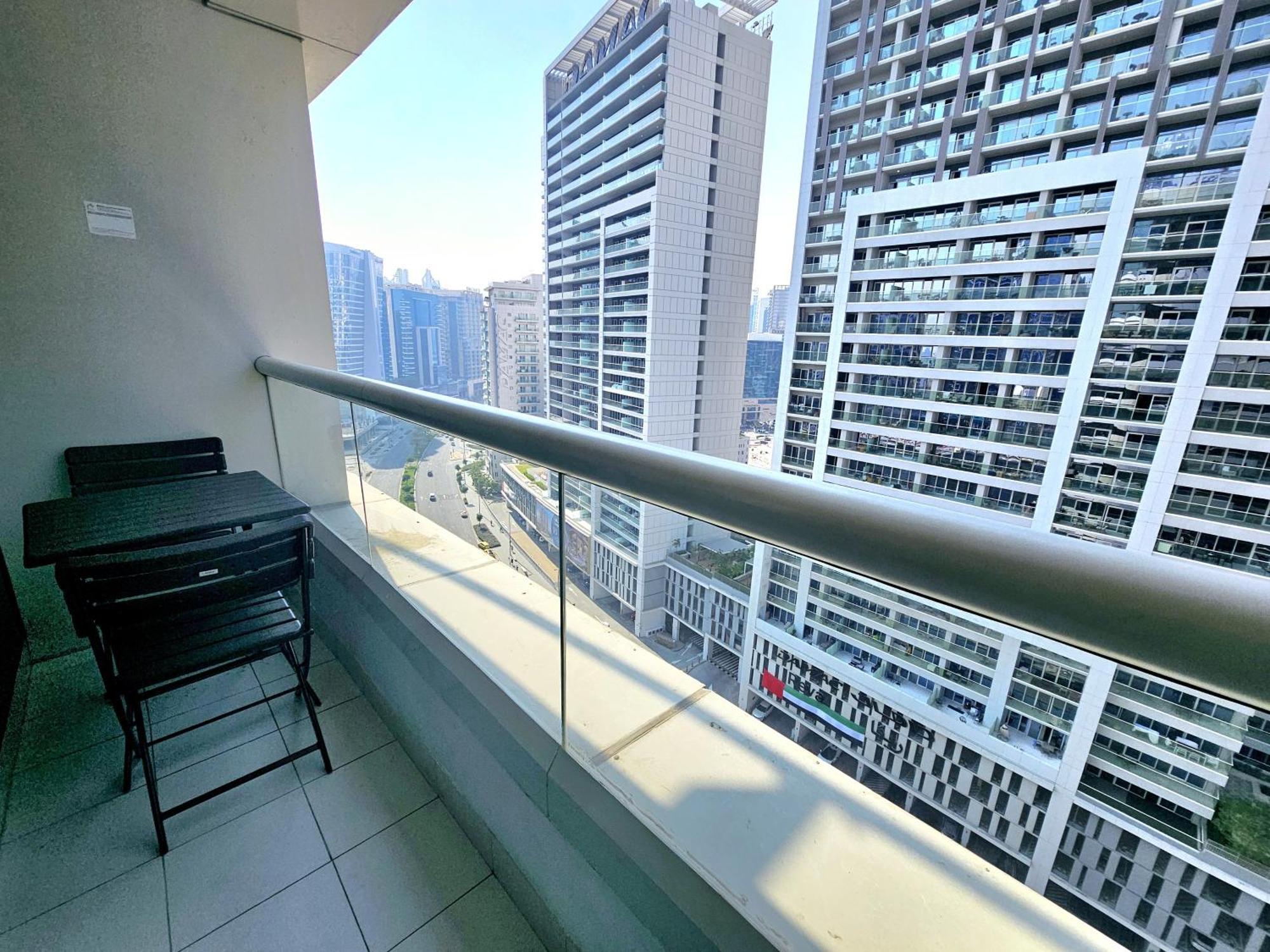 Apartment Sunrise Homes - Modern Beside Canal