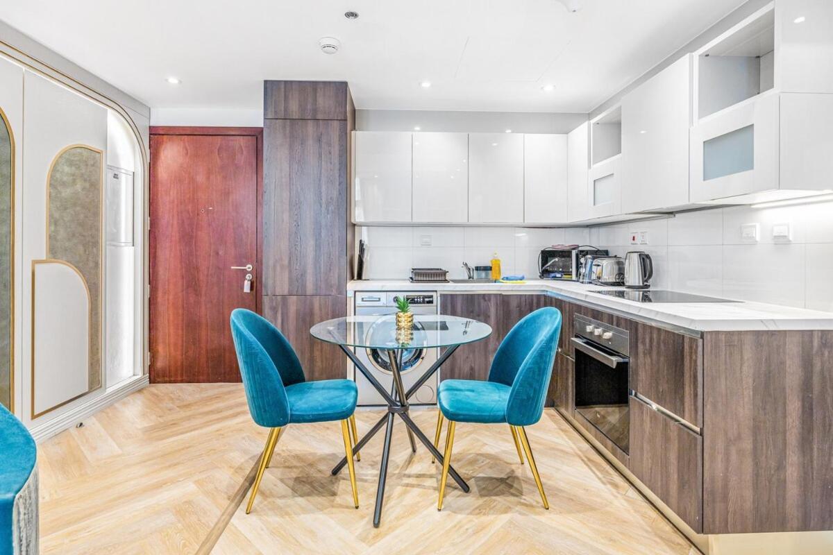 Stunning In Jbr - Near Tram Apartment Dubai