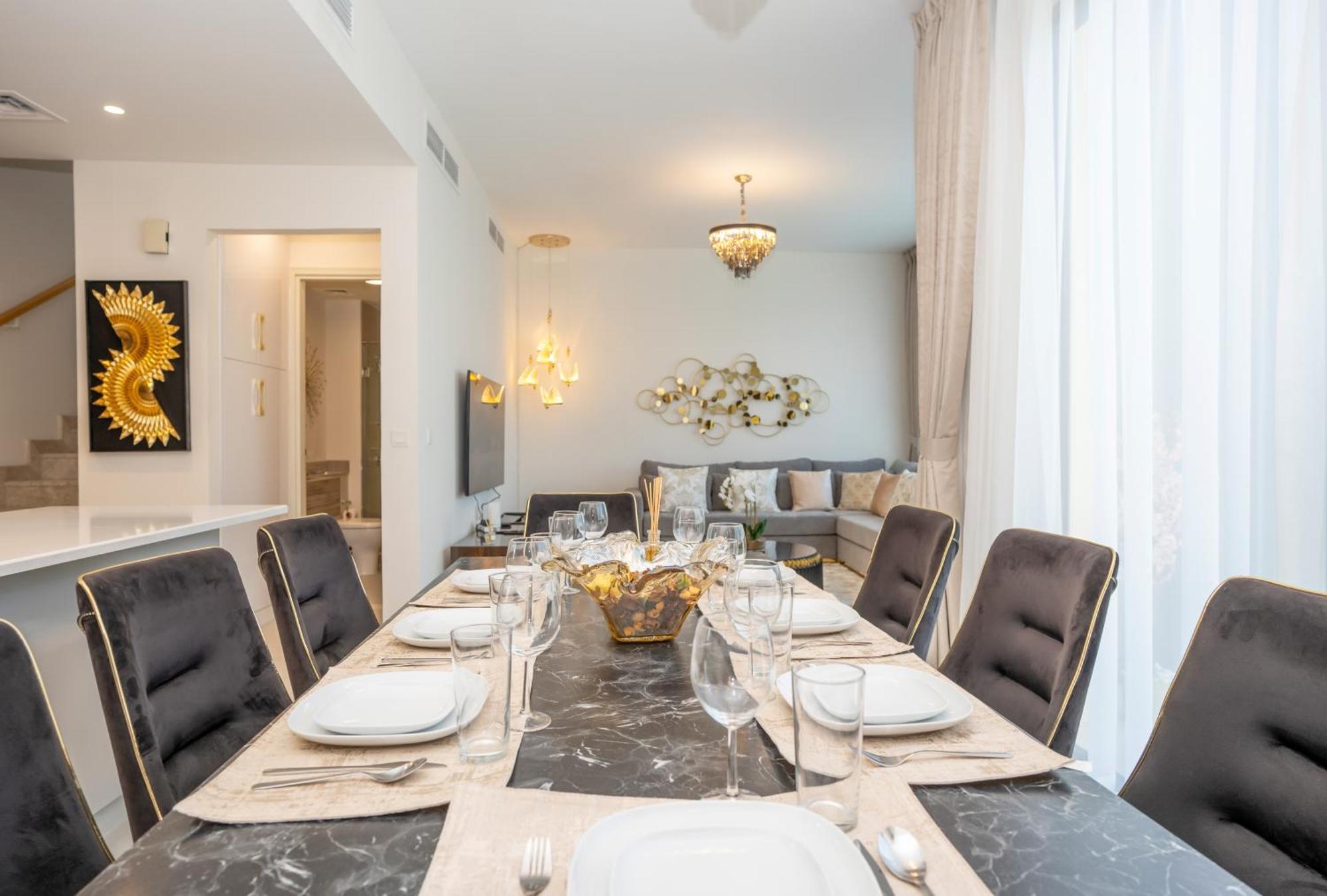 Newarabian Hillsmaple Villa Dubai