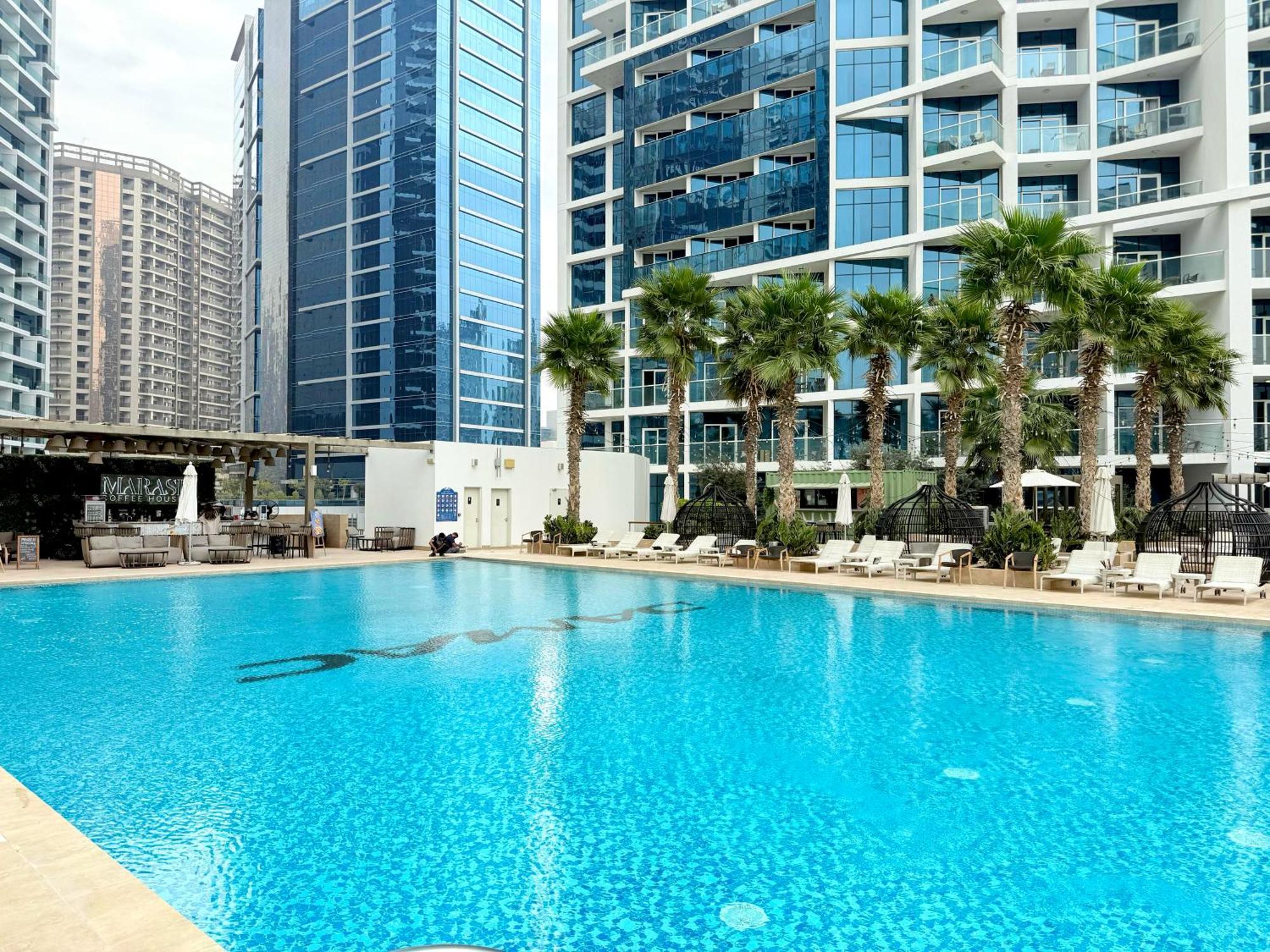 Stunning In Damac Maison Prive Apartment Dubai