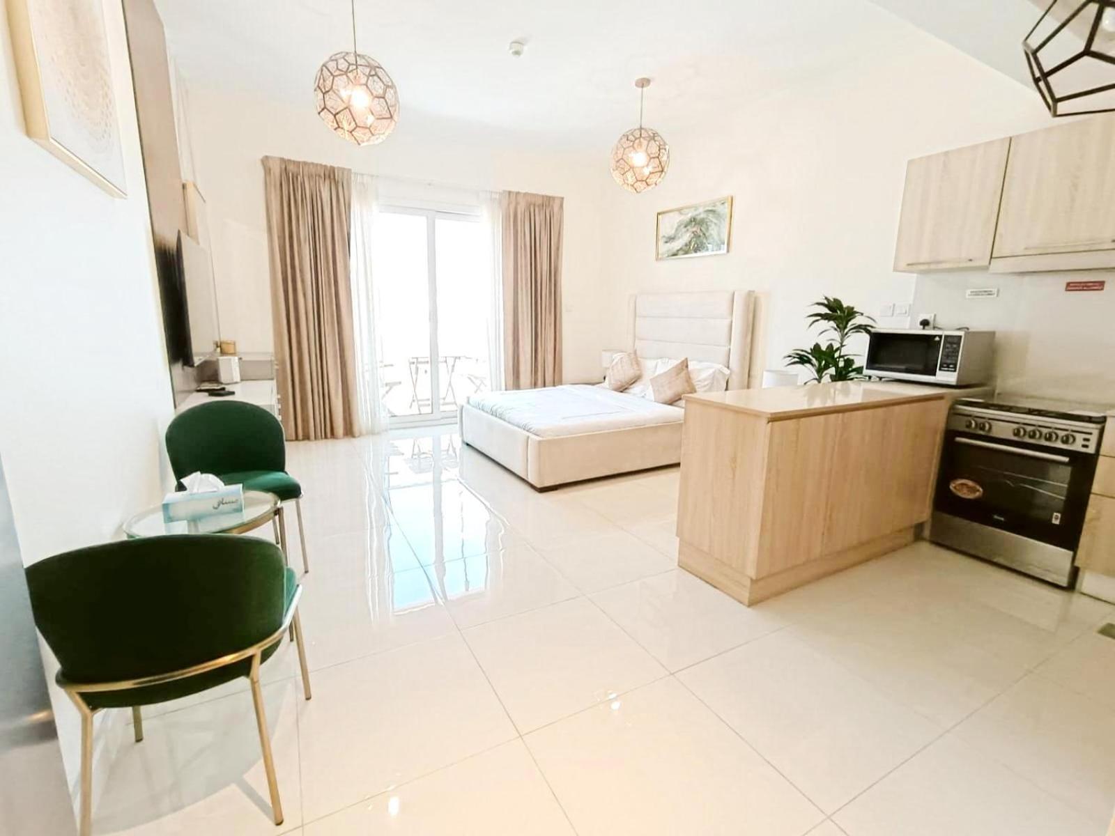 Sleek & Modern In Business Bay Apartment