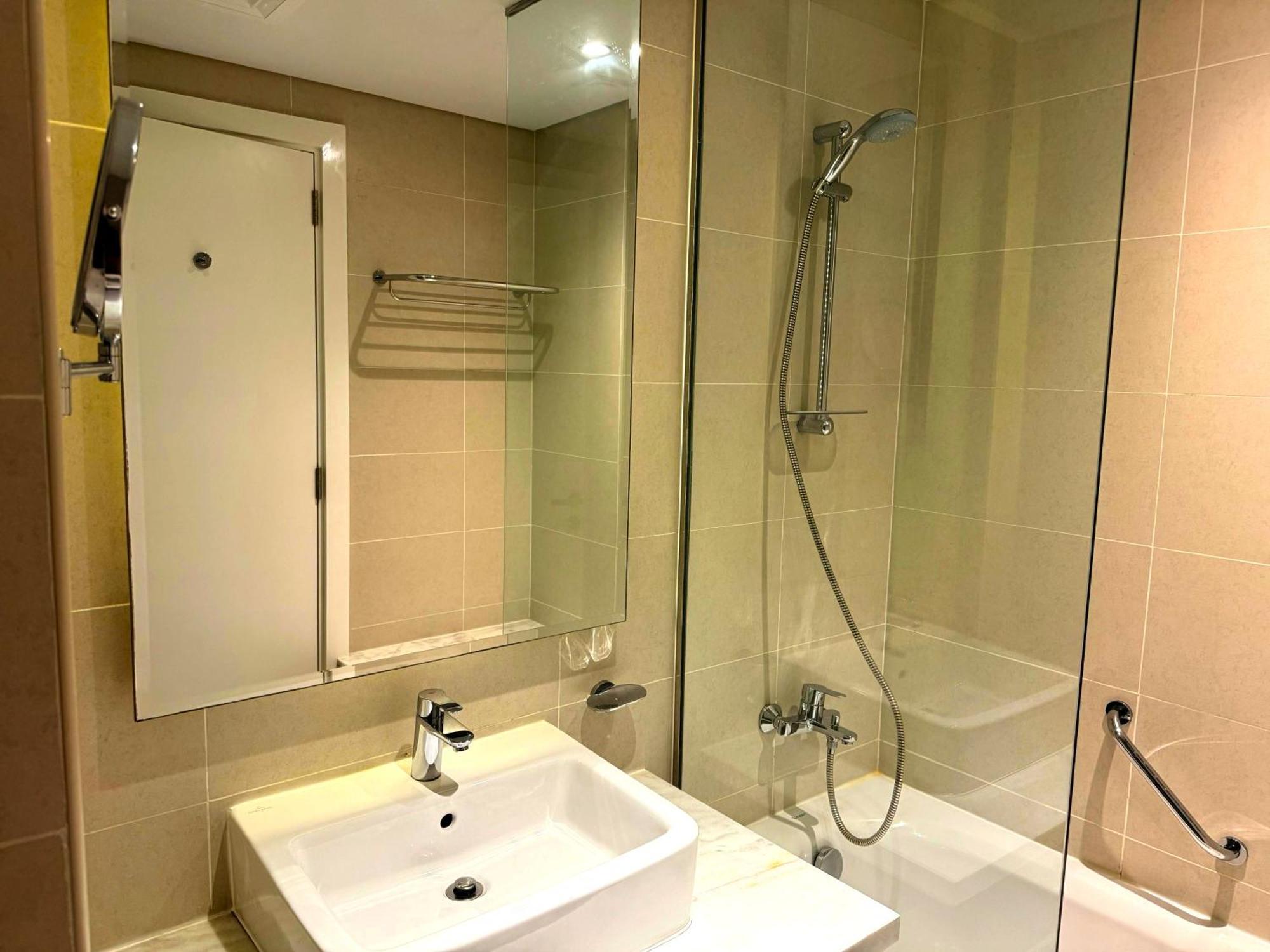 Apartment Stunning In Damac Maison Prive