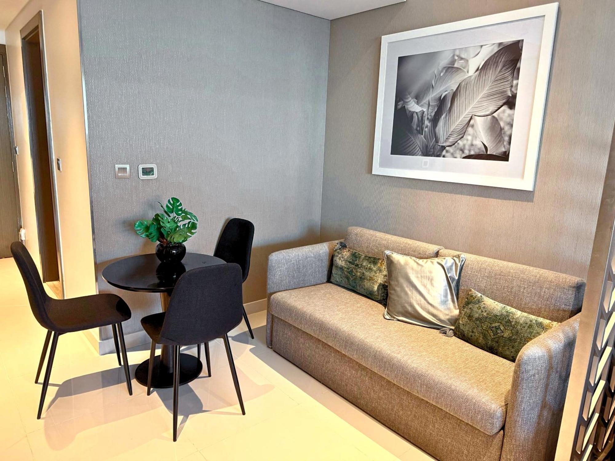 Stunning In Damac Maison Prive Apartment Dubai