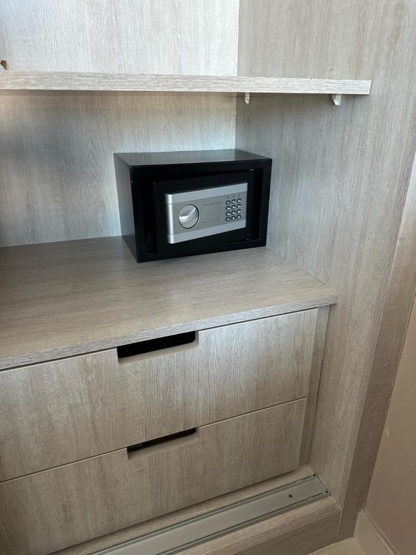 Seven Palm West Apartment