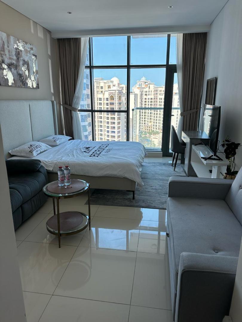 Apartment Seven Palm West Dubai