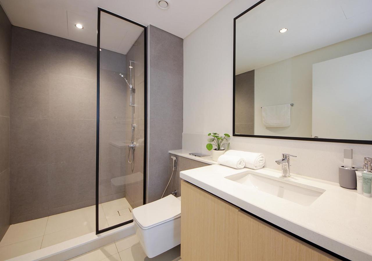 Stylish 3br In Burjcrown Balcony & Highend Comfort Apartment *