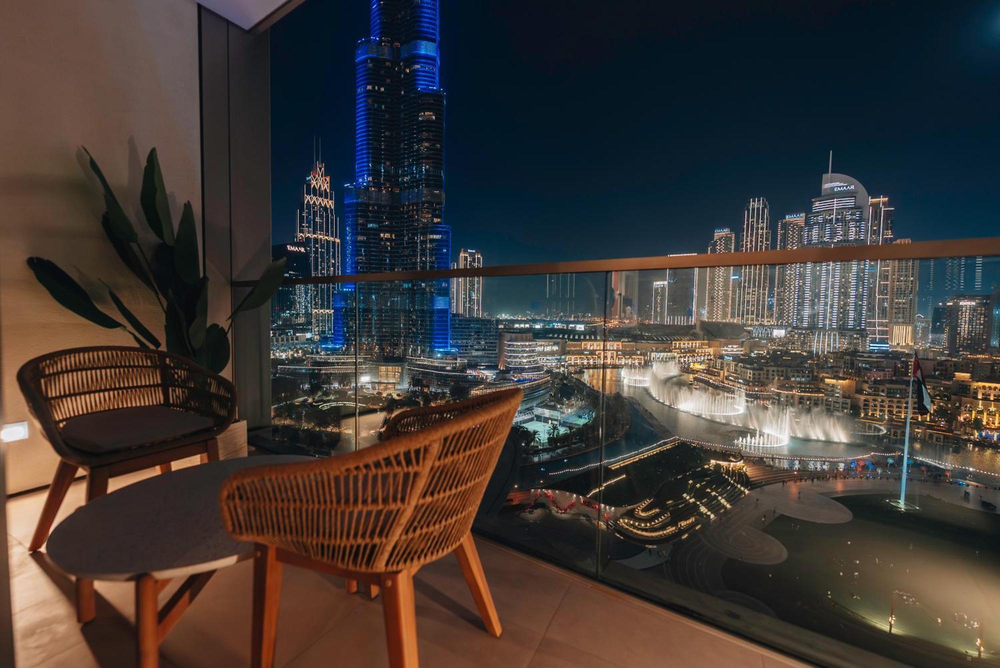 Apartment Stylish 2-bedroom Luxury In Downtown With Burj Khalifa & Fountain Views