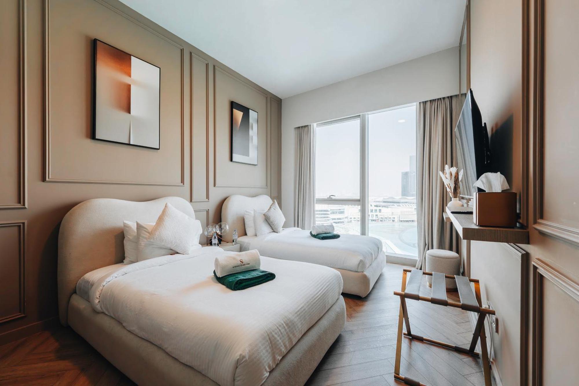 Stylish 2-bedroom Luxury In Downtown With Burj Khalifa & Fountain Views Apartment *