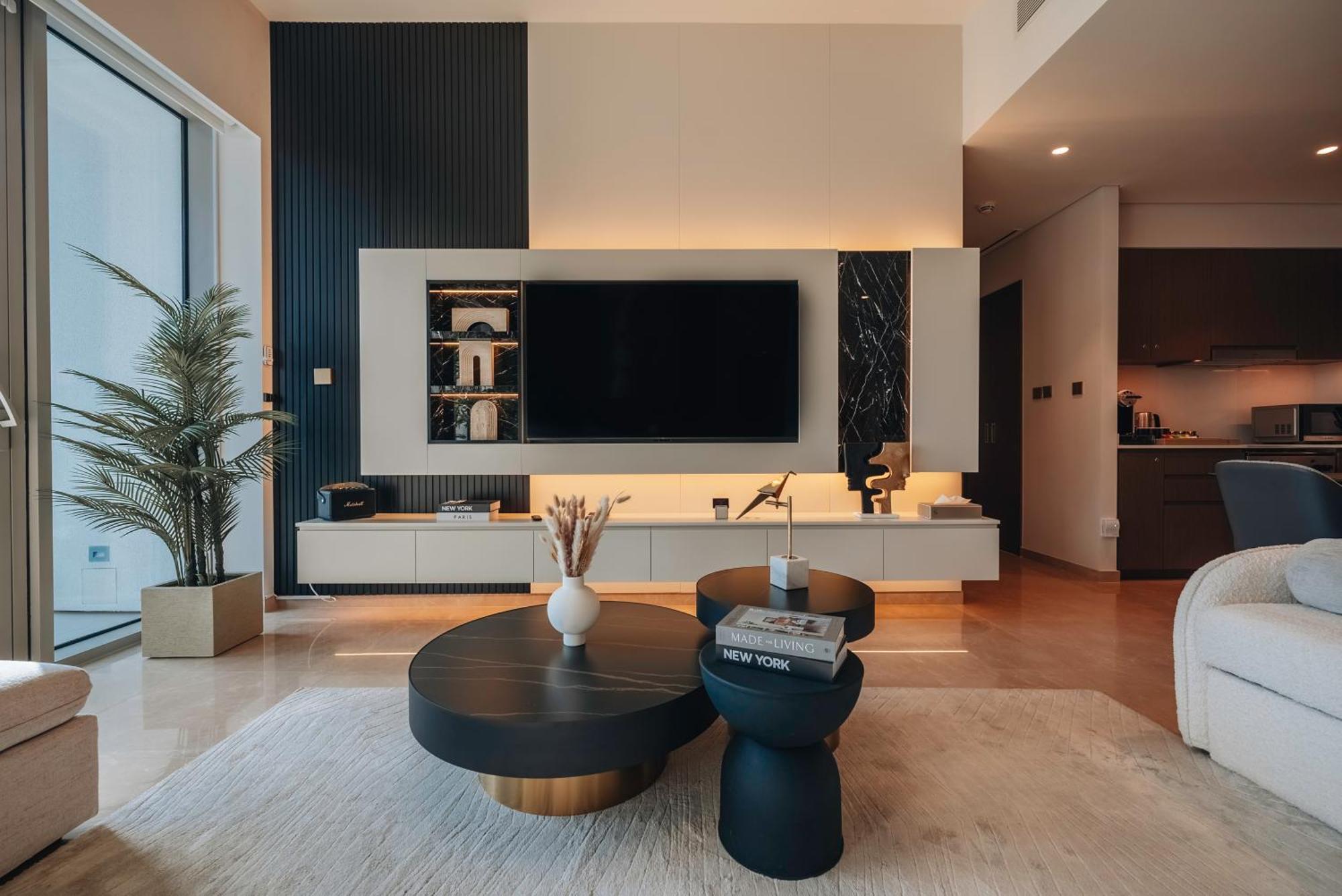 Apartment Stylish 2-bedroom Luxury In Downtown With Burj Khalifa & Fountain Views *