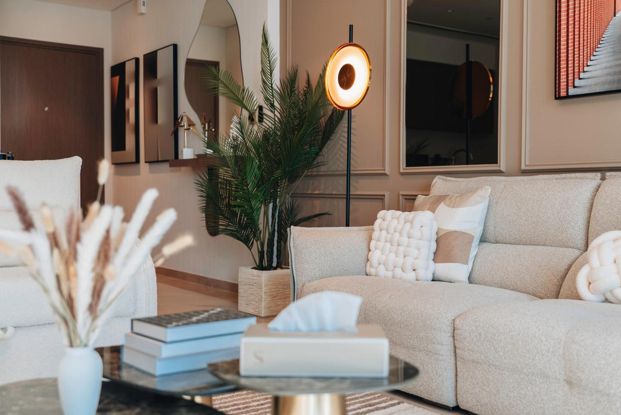 Luxury 1-bedroom In Downtown I Walk To Mall And Fountains Apartment