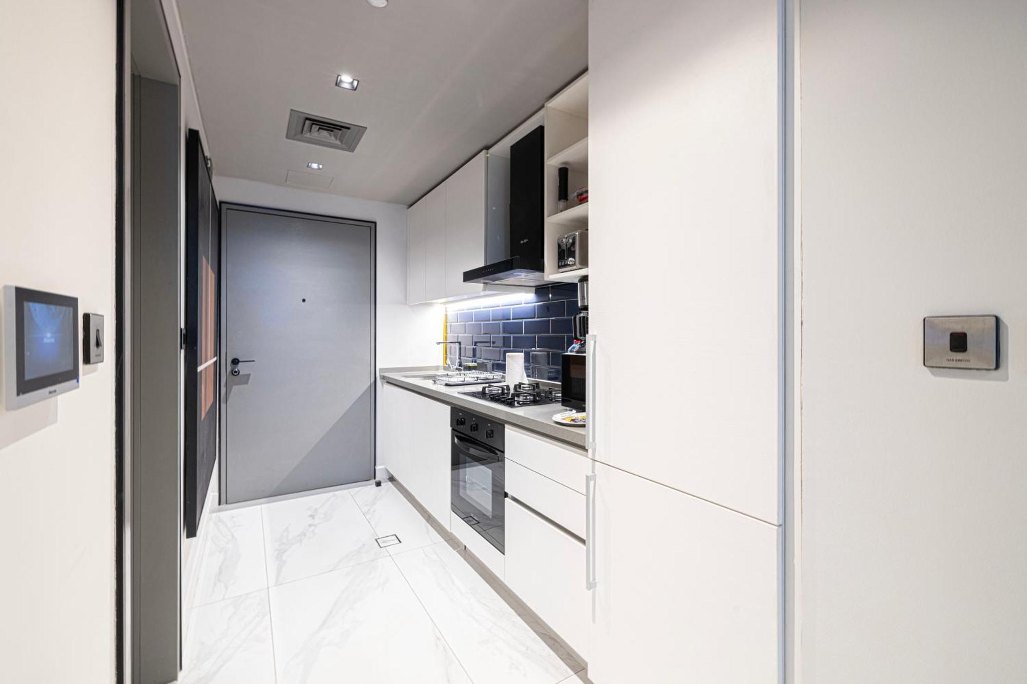 Majestay - Mag Living