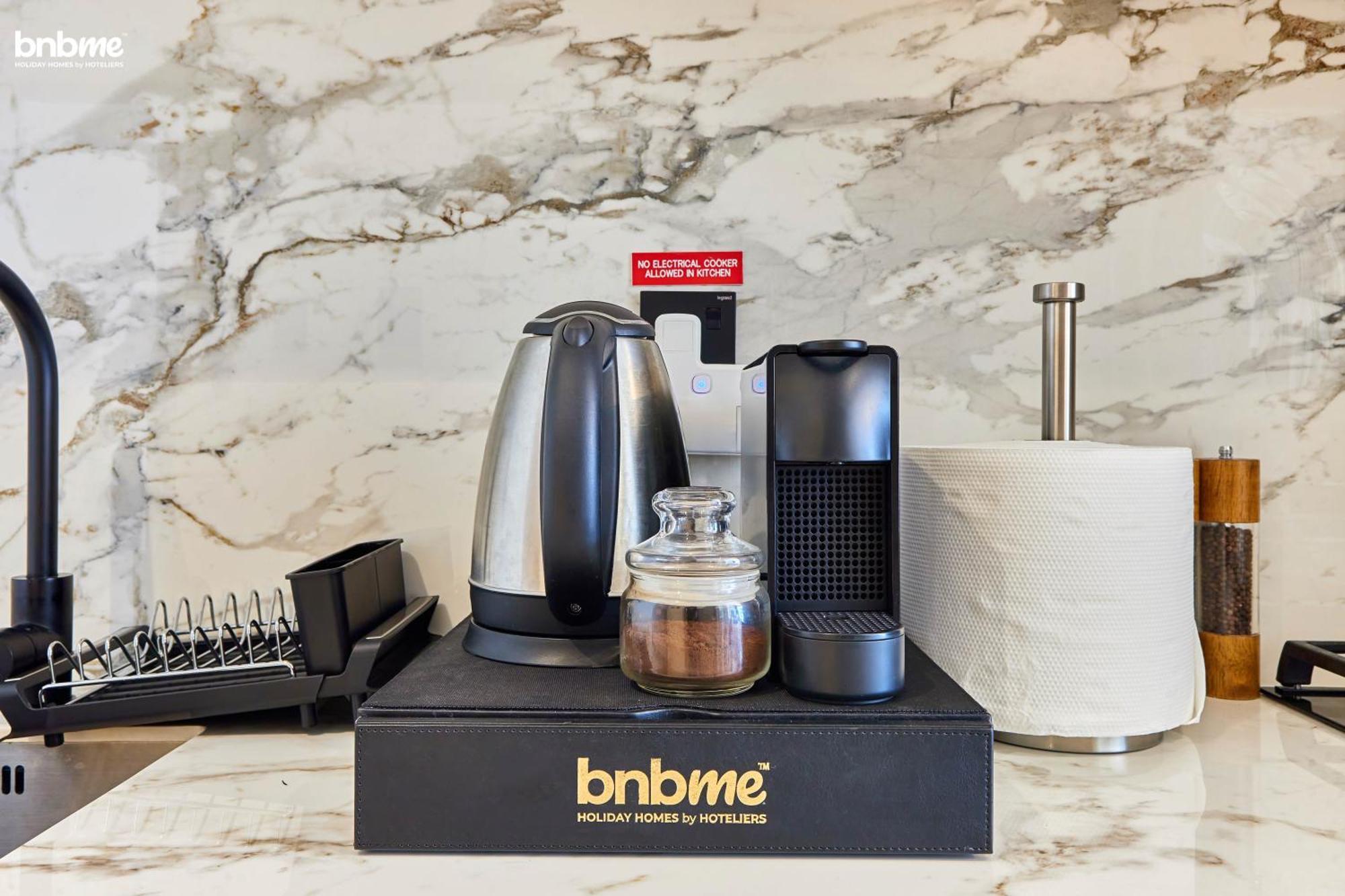 Bnbmehomes - Oxford Terraces Apartment *