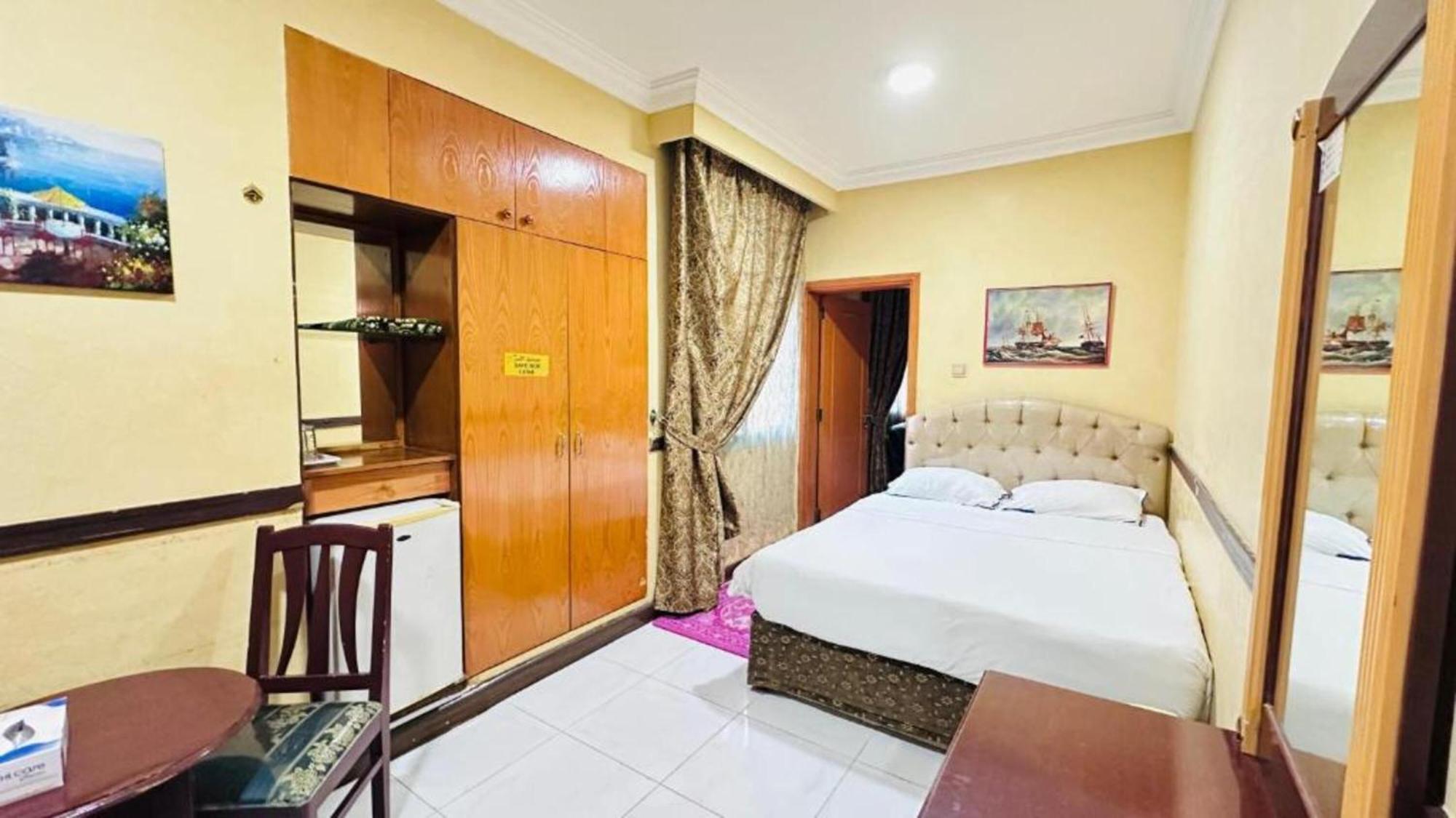 Belvilla Luxury San Marino Near Deira Clock Tower 4*