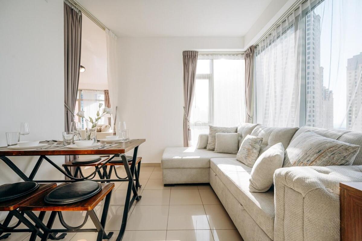 Space 1br In Marina For 6 People