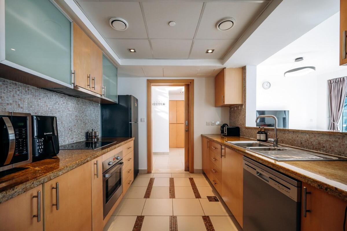 Apartment Space 1br In Marina For 6 People