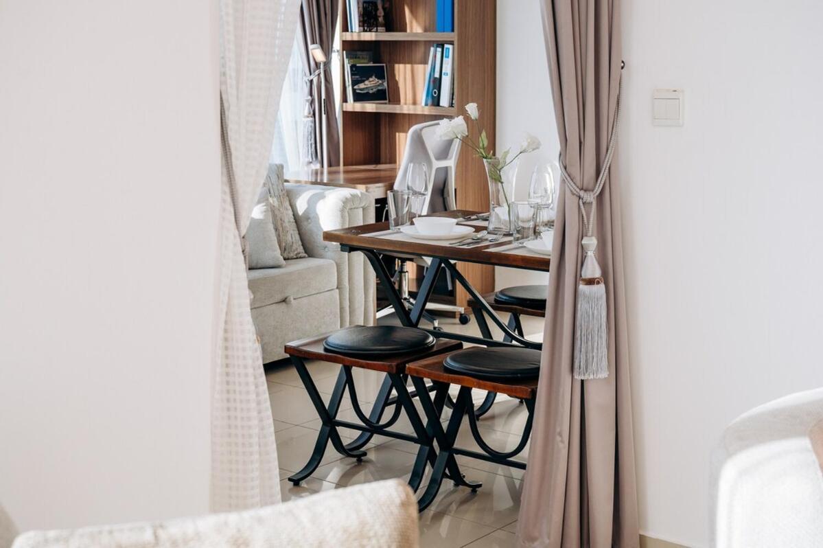 Space 1br In Marina For 6 People Apartment