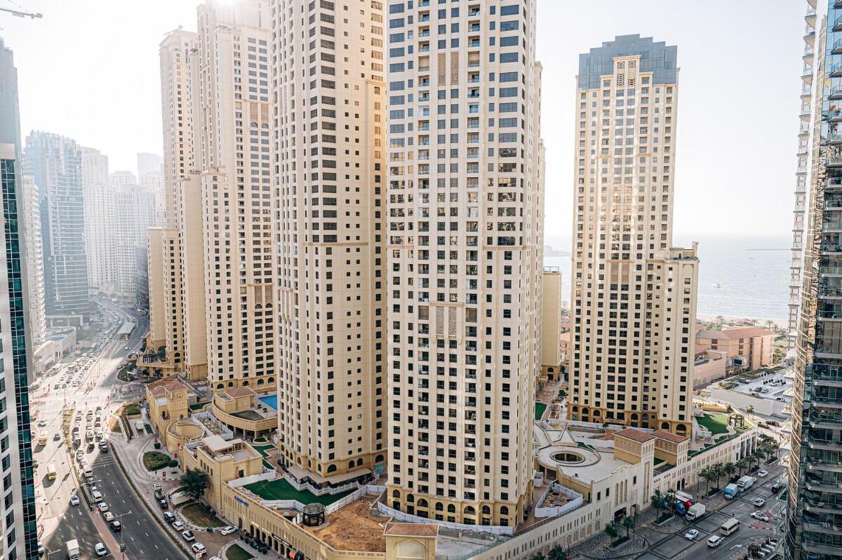 Space 1br In Marina For 6 People Dubai