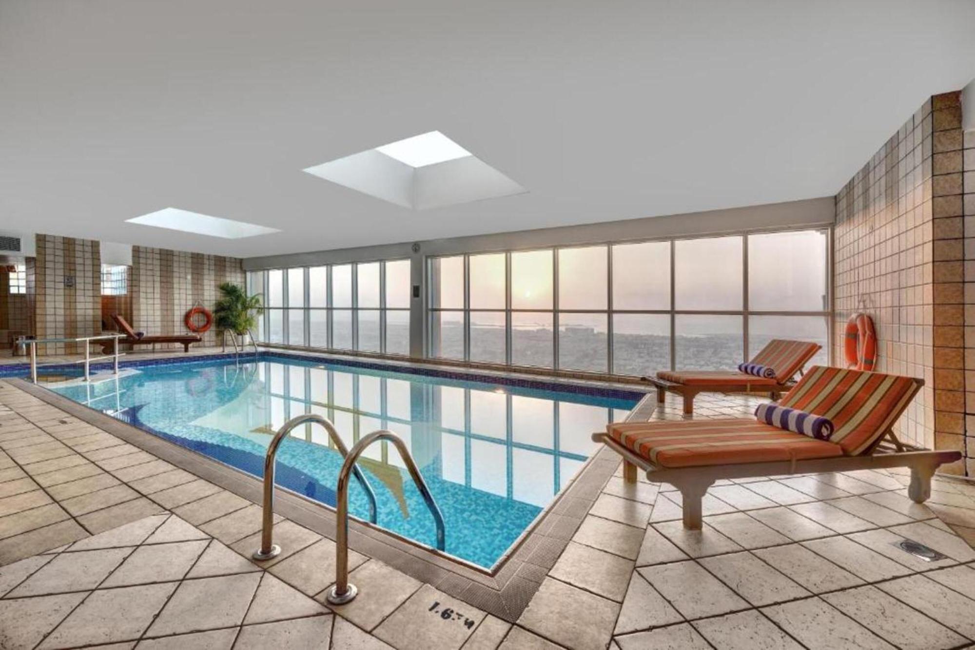 Emirates Grand Apartment *