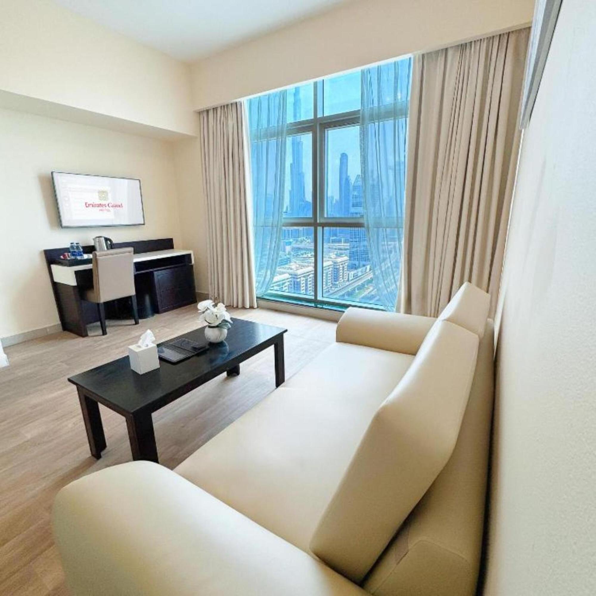Emirates Grand Luxury Aparthotel Apartment Dubai