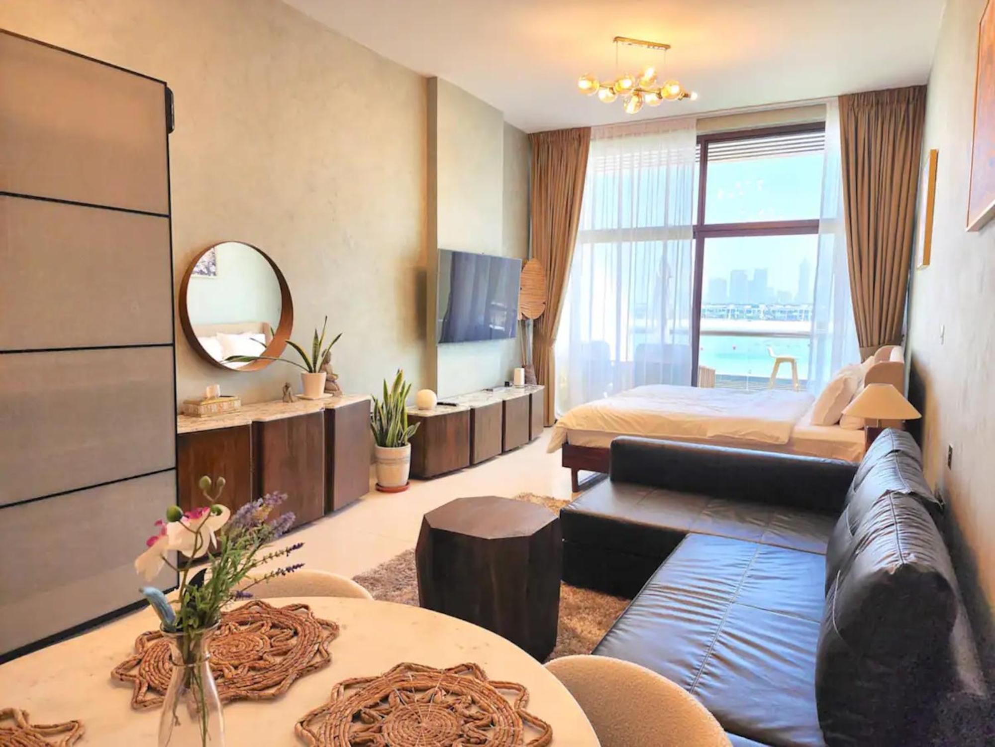 Bright Beachfront With Breathtaking Views Apartment Dubai