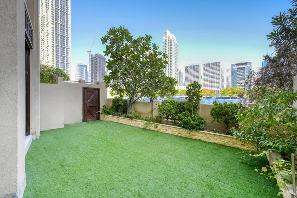 Downtown Beautiful 1bed With Outdoor Garden Apartment