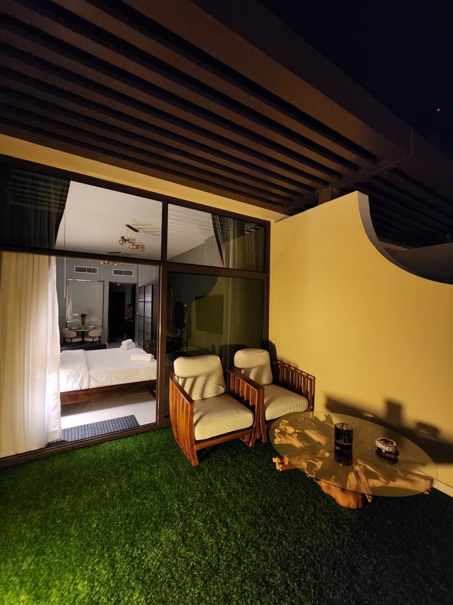 Bright Beachfront With Breathtaking Views Apartment Dubai