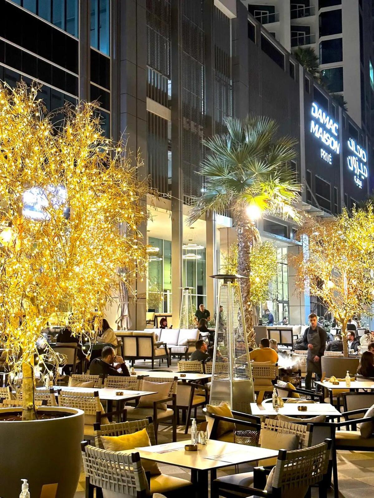 Luxury In Downtown Apartment Dubai