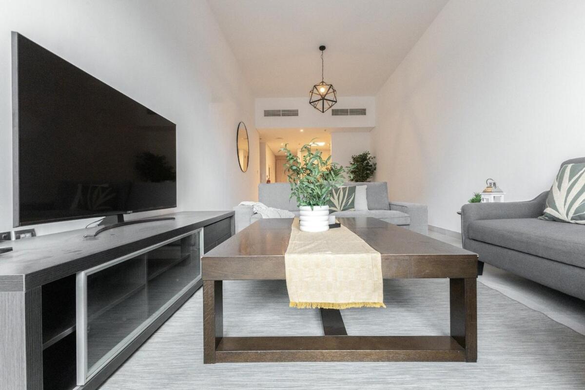 Apartment Stunning 2 Bed In Jvc *