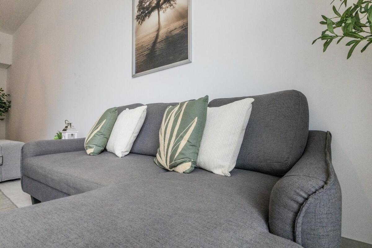 Apartment Stunning 2 Bed In Jvc