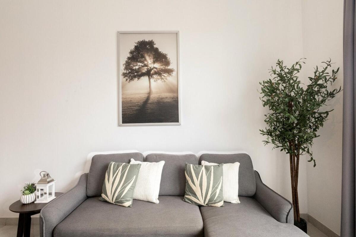 Apartment Stunning 2 Bed In Jvc *