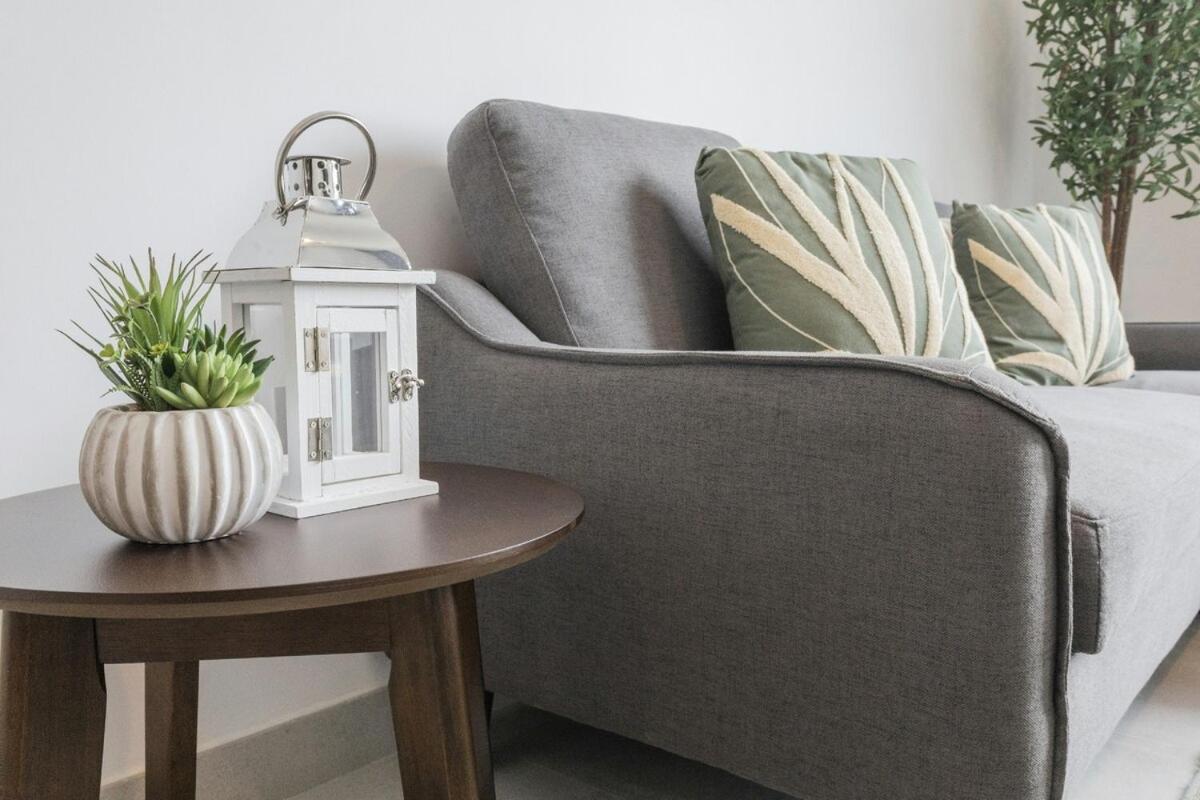 Stunning 2 Bed In Jvc Apartment
